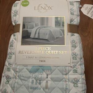 Lenox Twin Reversible Quilt Set from the spice village line